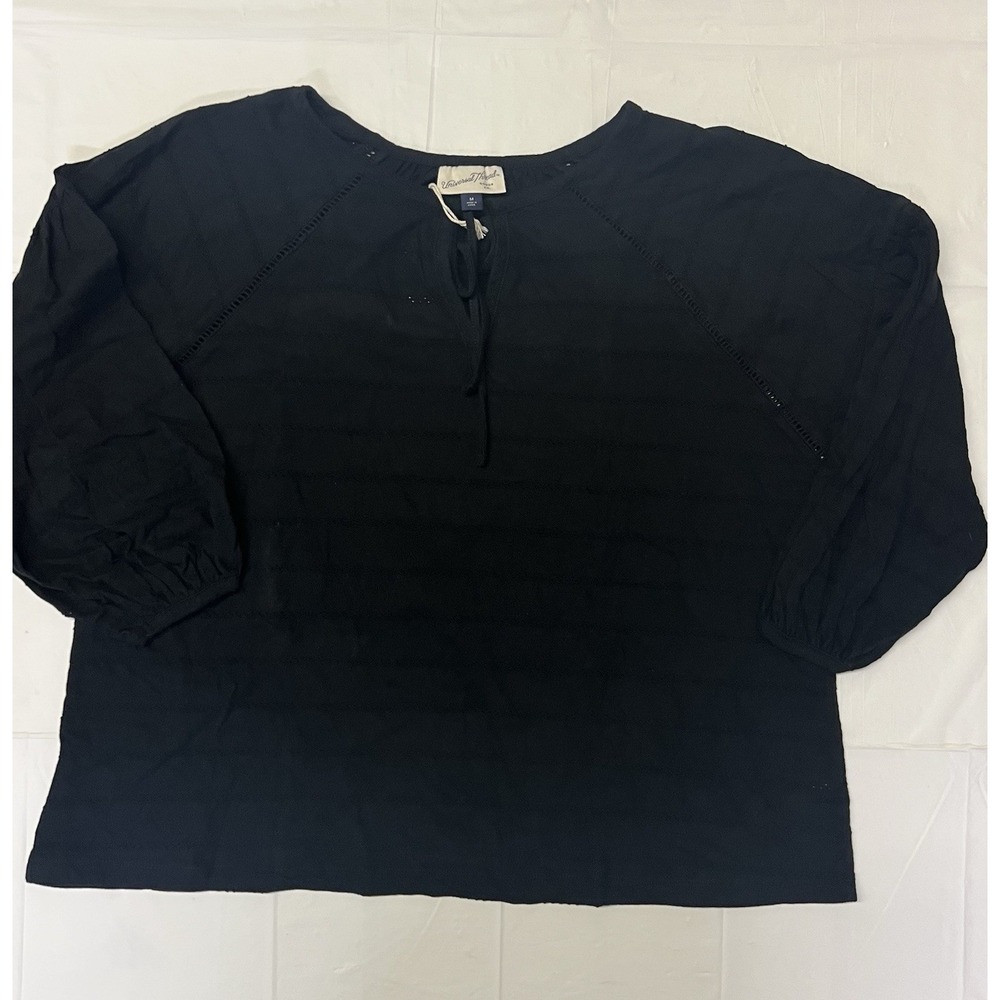 Universal Thread Black Bluse Womens Size M. (248)